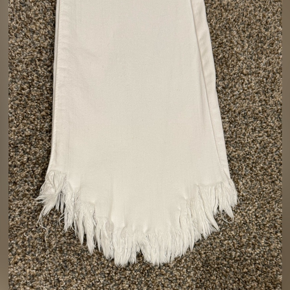 Just Black Denim: Women's White Frayed Hem Jeans Size 27 inseam 26” Distressed - Picture 3 of 9